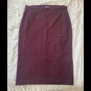 VINCE CAMUTO DEEP PURPLE PENCIL SKIRT